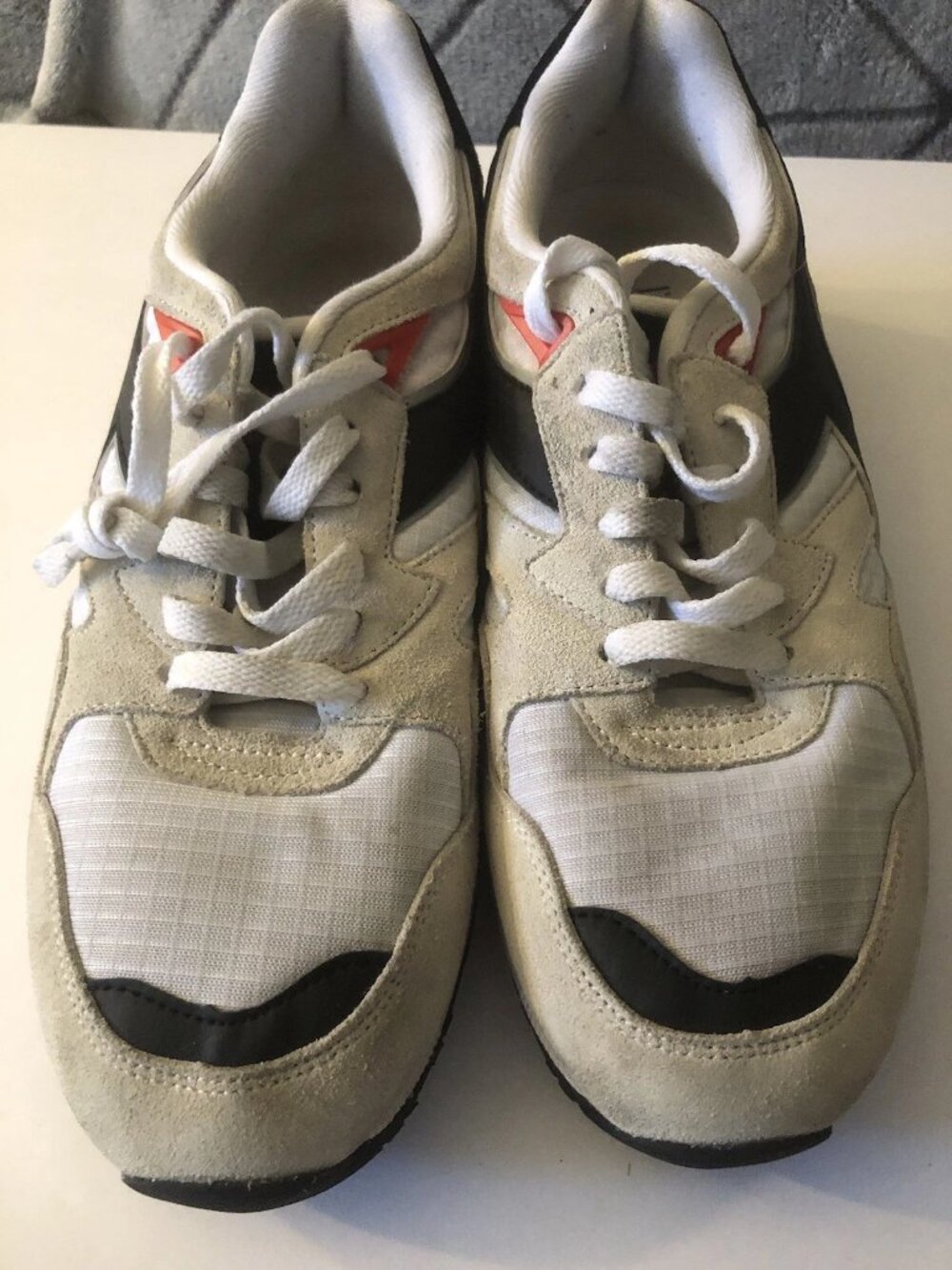 Diadora N9002 Double Action White/Black/Red Suede Sneakers Size 8